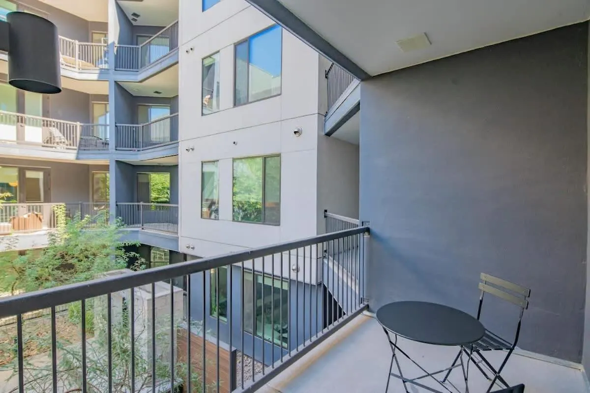 Charming 1Bd - Pool, Gym, Parking, W-D - Sleeps 4 Apartment Tempe