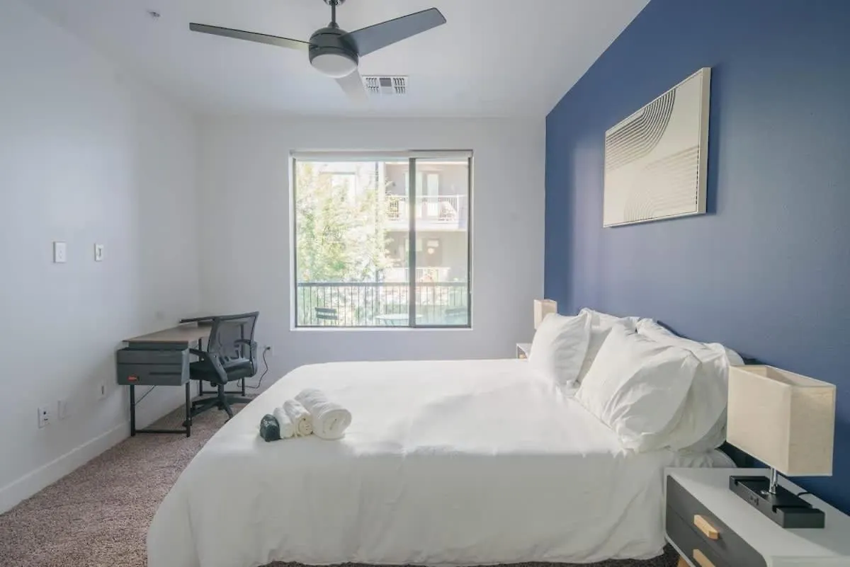 Charming 1Bd - Pool, Gym, Parking, W-D - Sleeps 4 Apartment Tempe