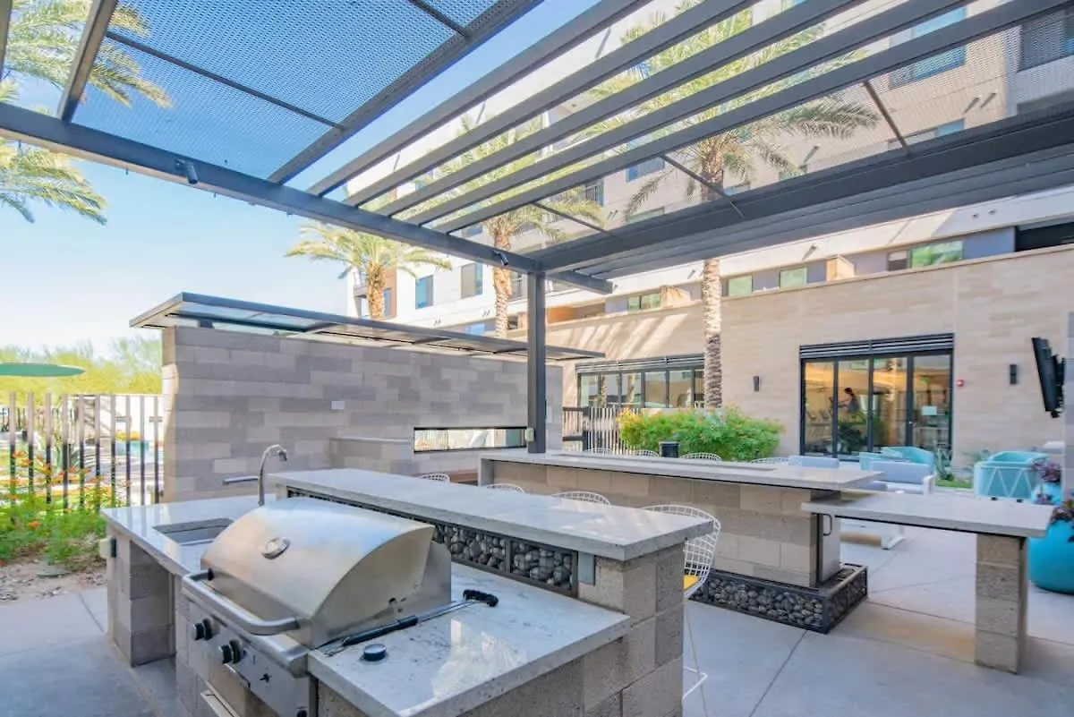 Charming 1Bd - Pool, Gym, Parking, W-D - Sleeps 4 Apartment Tempe